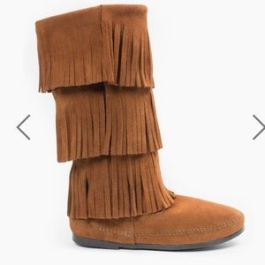 Minnetonka moccasin fringe boots